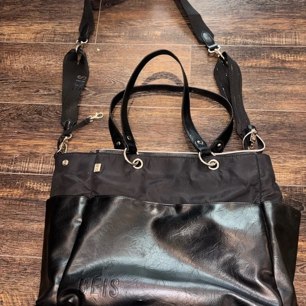 BÉIS The Diaper or Everyday Bag In Black